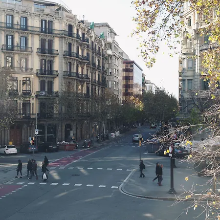 Cosmopolitan Boutique Rambla Konukevi Barselona