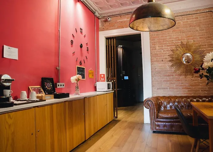 Konukevi Cosmopolitan Boutique Rambla Barselona