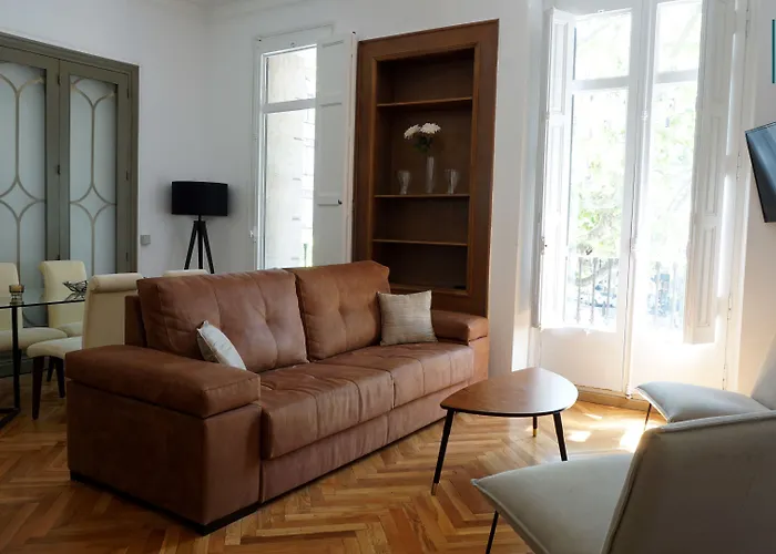 Cosmopolitan Boutique Rambla Konukevi 4*
