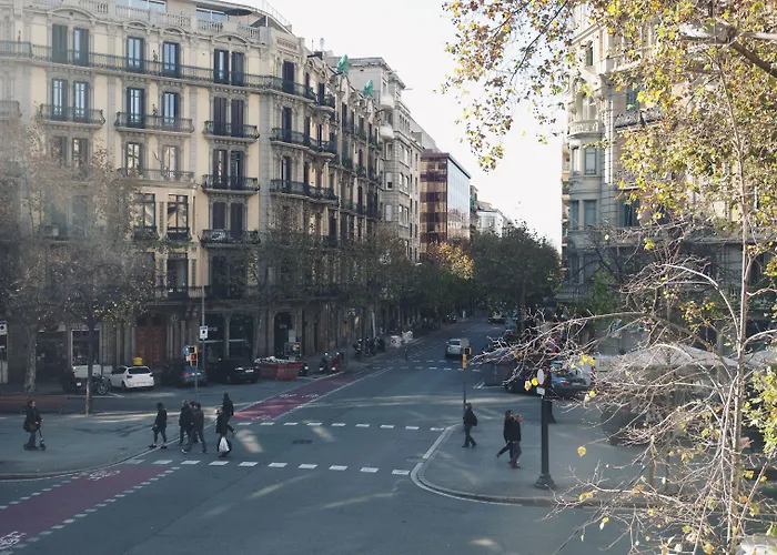 Cosmopolitan Boutique Rambla Konukevi Barselona