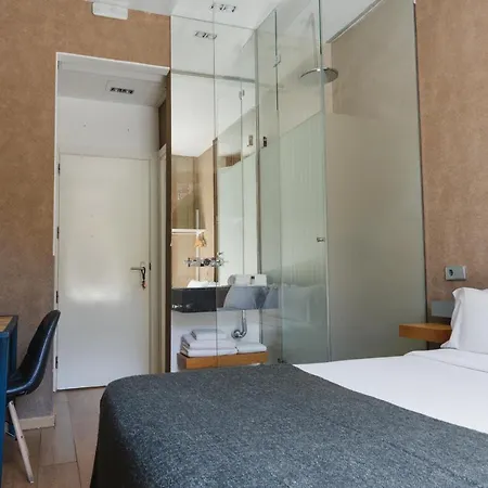 Cosmopolitan Boutique Rambla By Blossom Πανσιόν 4*