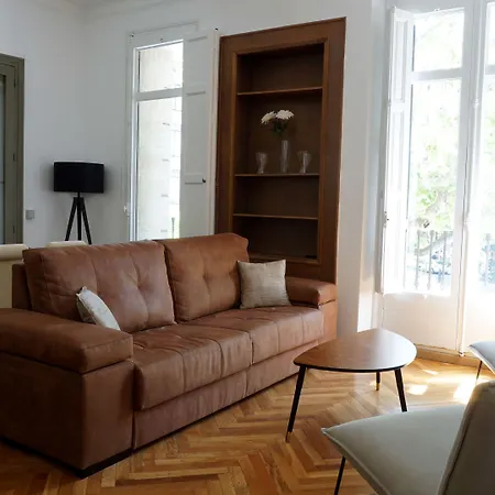 Cosmopolitan Boutique Rambla By Blossom Πανσιόν 4*