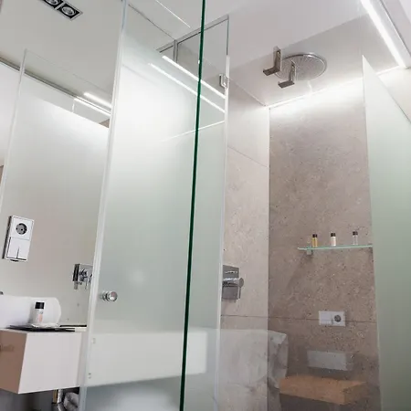 Guest house Cosmopolitan Boutique Rambla 2*